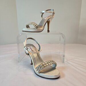 DYEABLES Inc Women's Sloane Platform Dress Sandal Sz: 7 White